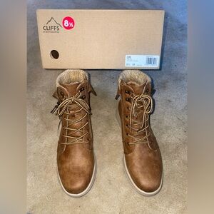 Cliffs by White Mountain women’s Tan Lace-Up Boots